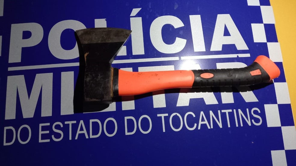 Homem usou machado para ferir três pessoas em chá de fraldas  — Foto: Divulgação/Polícia Militar